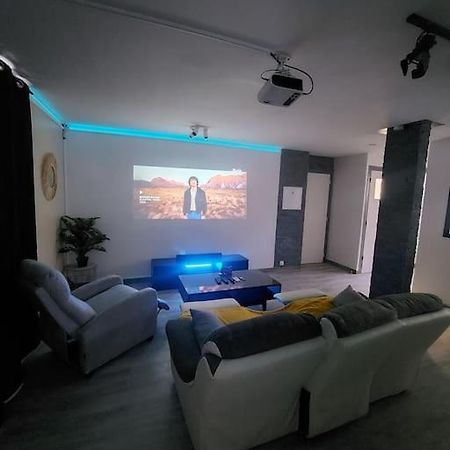 Cinema A Domicile Apartment Morlaix Exterior foto